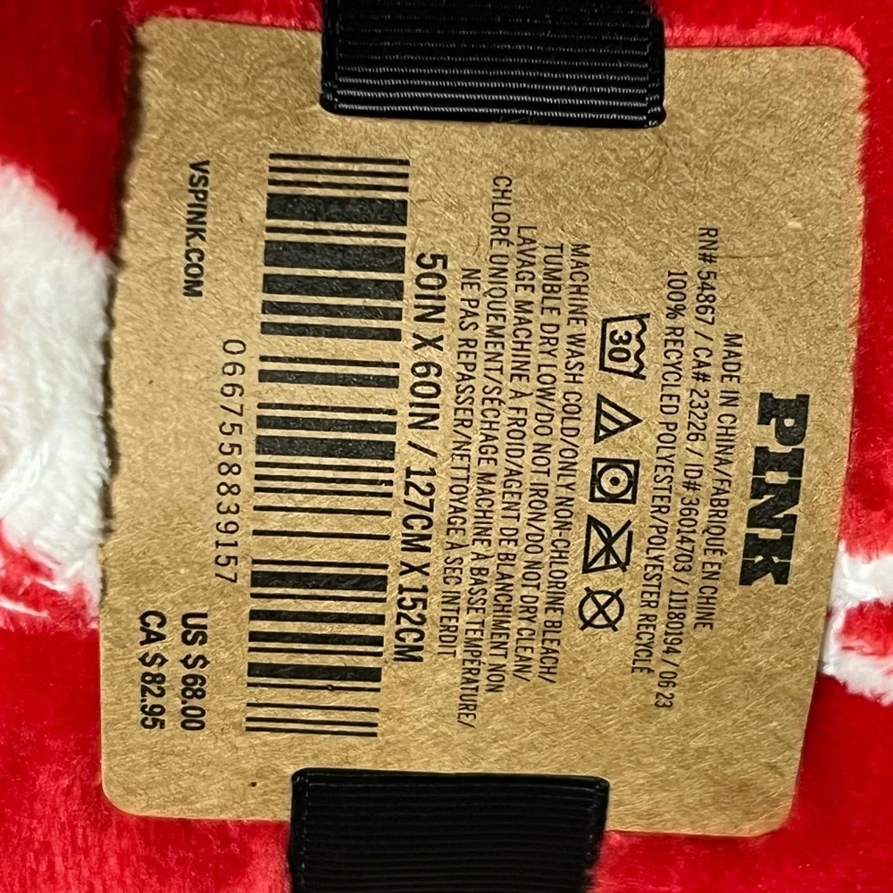 VICTORIA’S SECRET PINK SHERPA‎ Blanket holiday RED/white PUPPY NWT 50 X 60